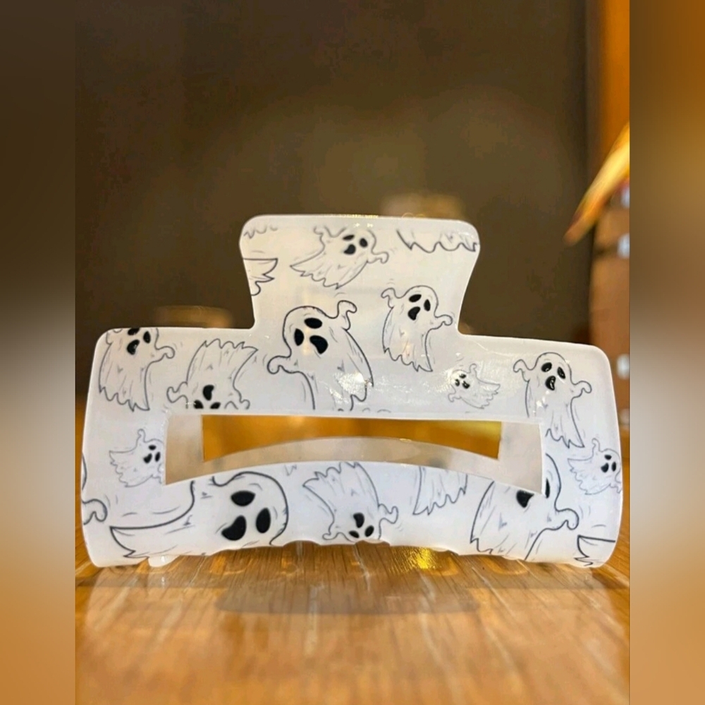 Cute Acrylic Halloween hair Claw